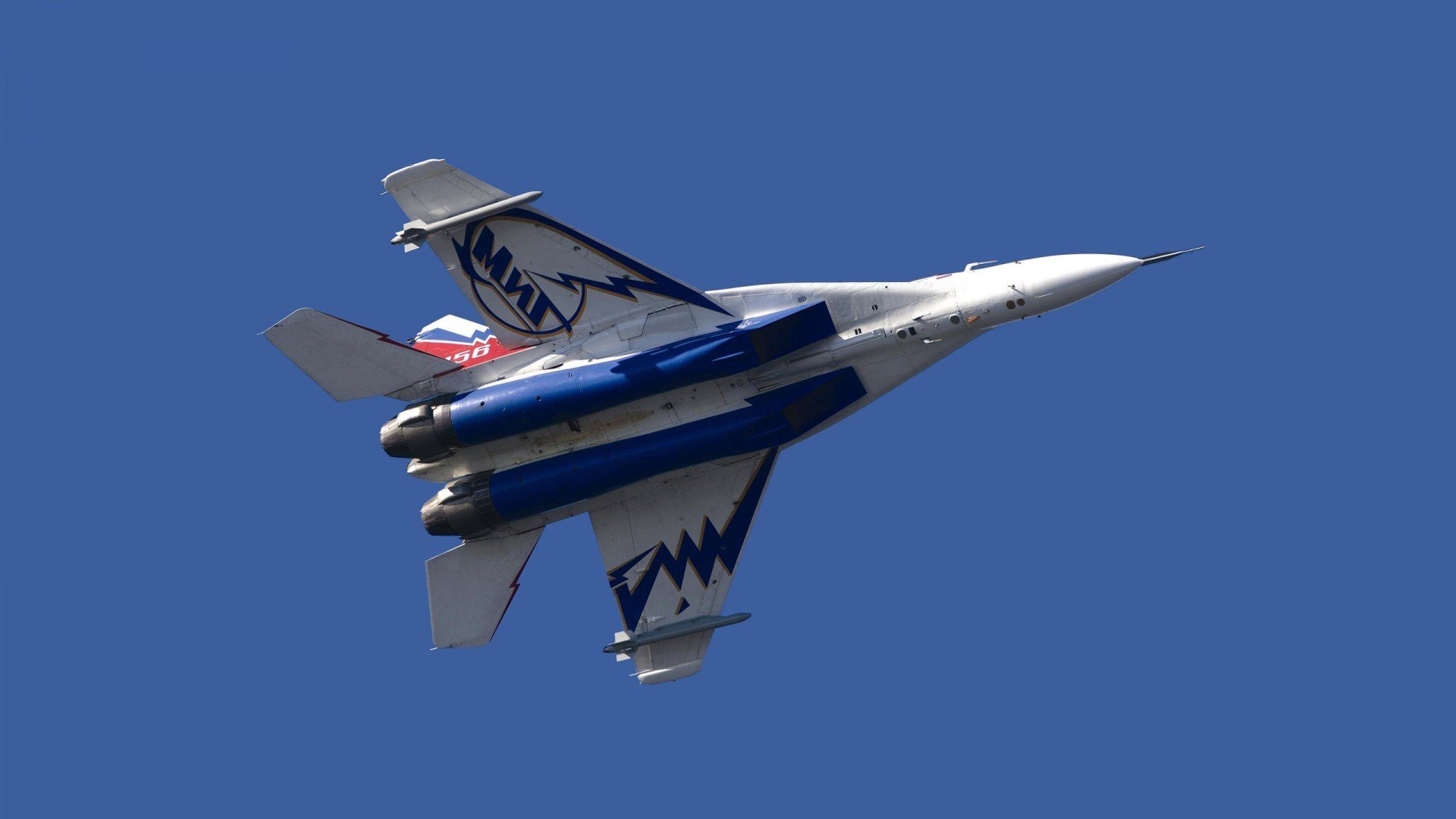 国足在世界杯预选赛中的战术调整方案实施，国足世界杯预选赛规则